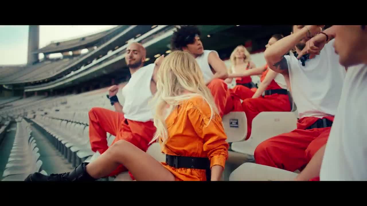 Nihan Çelik & Serdar Ortaç - Fırtına