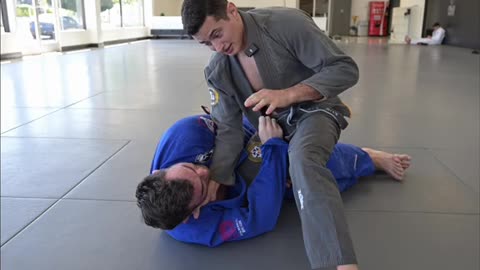 Coach Humbles Student in Ground Combat With Blood Choke