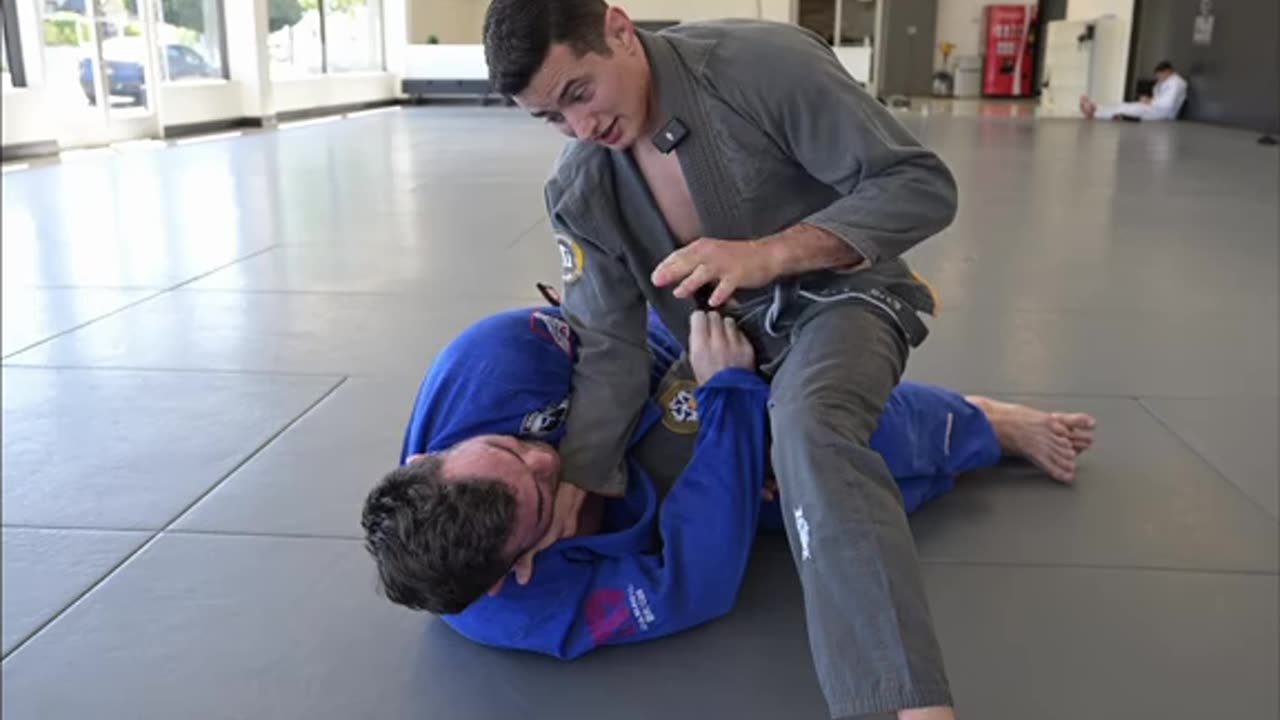 Coach Humbles Student in Ground Combat With Blood Choke