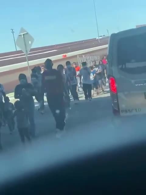 Illegal Immigrants Entering El Paso, Texas Has Become A Daily Occurrence