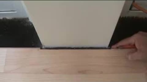 Installing Laminate Floor How to Cut Around Wall Column