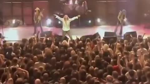 Still Of The Night ~ David Coverdale / Whitesnake ( Live )