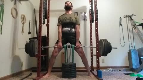 18in Rack Deadlift Against Band Tension