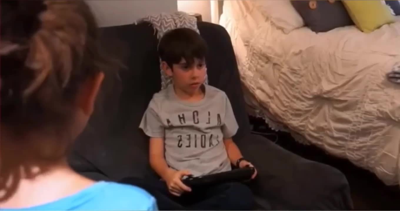 I do not believe! Look what happened in the bathroom WITH THIS child