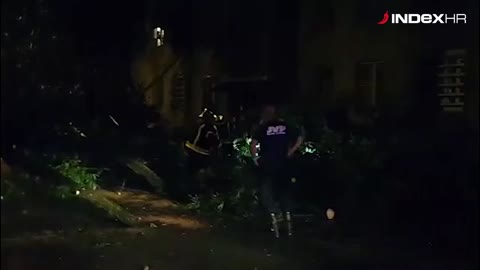 Grana pala na auto u Zagrebu