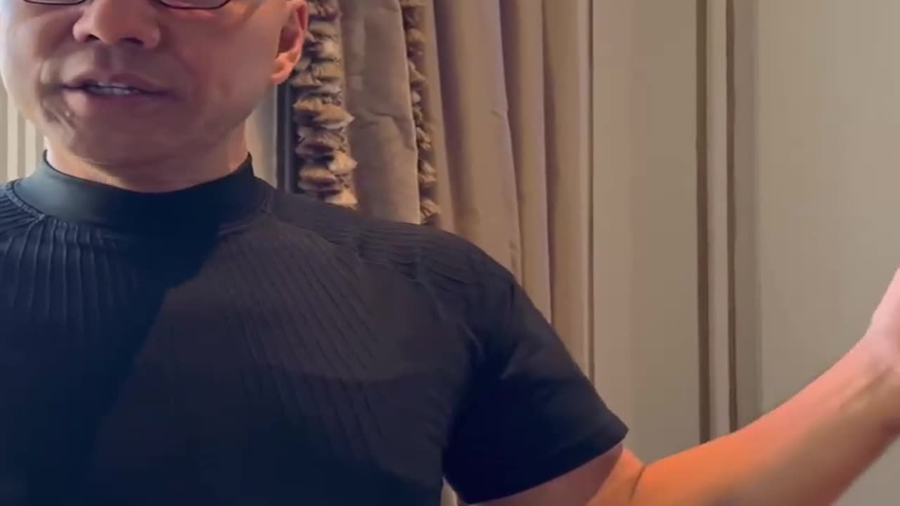 20221006文贵先生GETTR： #乌克兰：战场死人把过去游戏中残酷的不适合18岁以前孩子看的东西完全现实化！