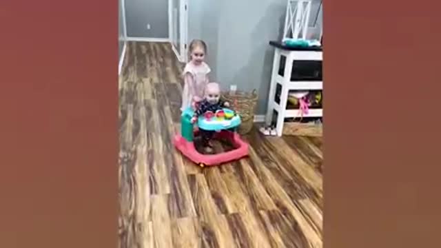 Top video of funny babies siblings play together !! Just laughing 🤣😂🤣😂