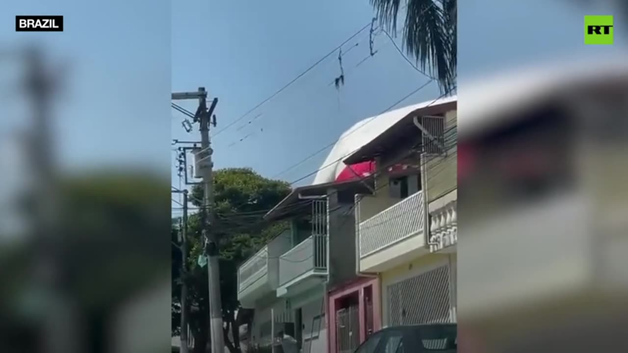 Soccer team’s blimp crashes into houses and punctures itself