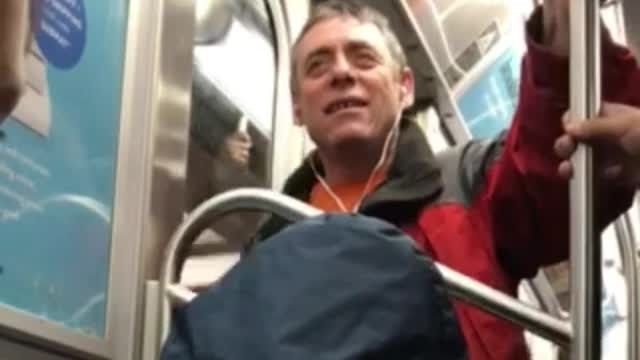 Man sings "Brick House" on NYC Subway