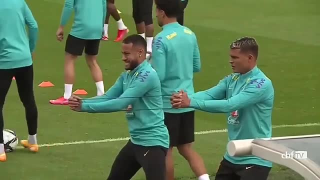 Neymar Jr. during heavy training with the Brazilian team.