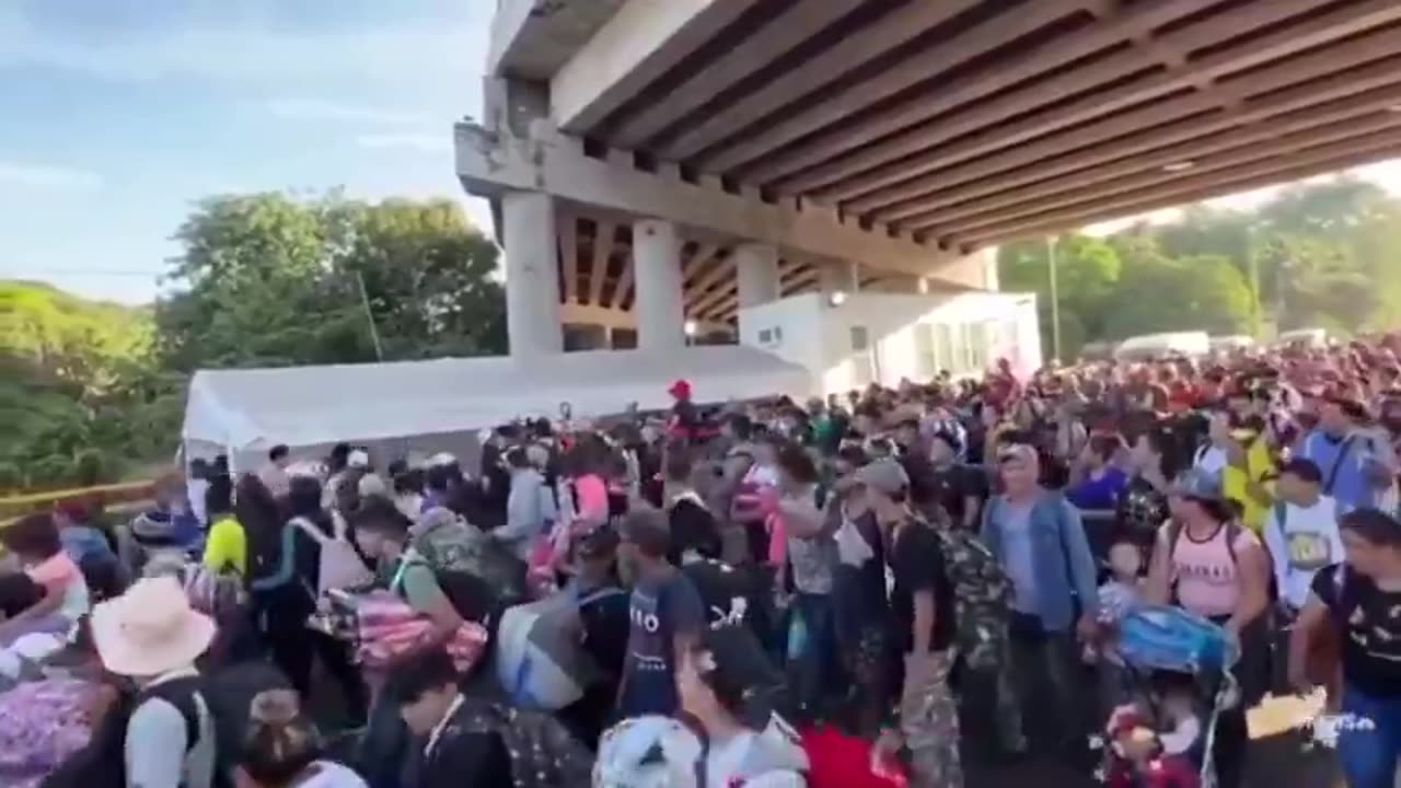 CARAVAN OF 15K+ HEADING TO THE SOUTHERN US BORDER
