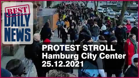 Hamburg 25.12.21 Spaziergang mit 300 Personen angefangen von der Kunsthalle.