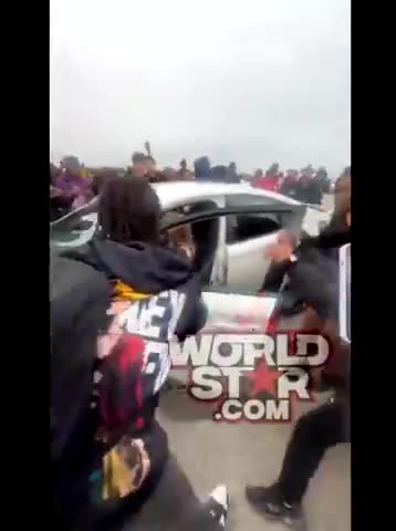 WHITE GIRL ASSAULTED BY MOB OF COLORFUL PEOPLE 😡