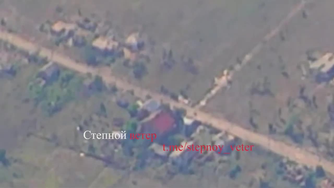 Russian Aerospace Forces bombing temporary deployment points of Ukrainian army in Verkhnokamianske
