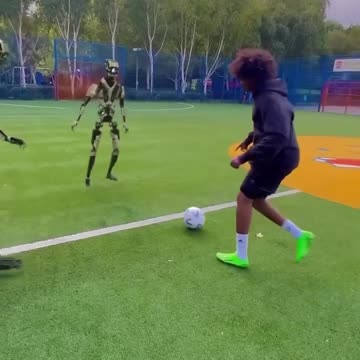 Funny Clips Robot Soccer