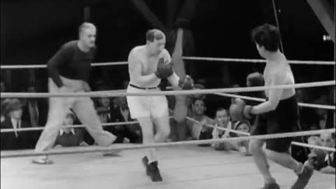 Charlie Chaplin funny boxing videos .Can't stop laughing .Too funny.
