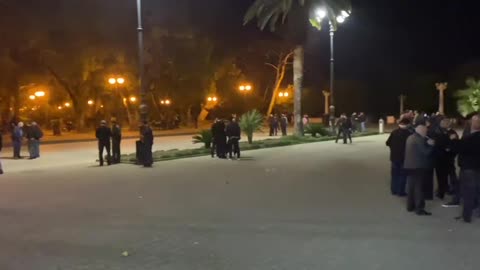 После выступления Адгура Ардзинба собравшиеся стали расходиться