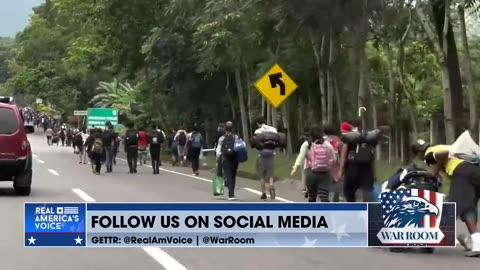 Massive 8,000 person migrant caravan headed straight to Arizona.