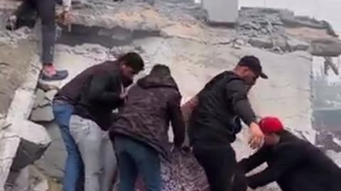 استمرار الإبادة الجماعية في غزة بمشاركة أمريكية وبدعم دولي وعربي.