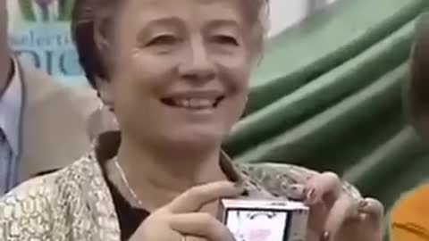 thats how to use a camera....!!