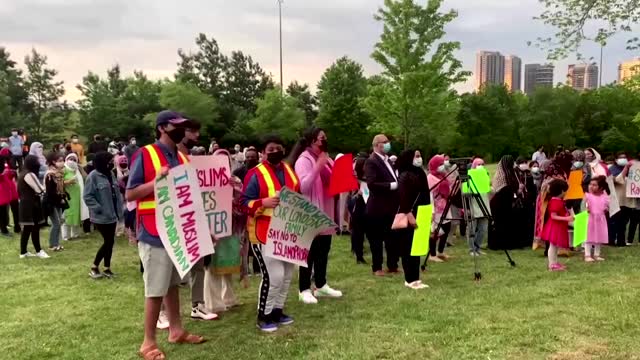 Thousands rally in support of Muslim family killed in Canada