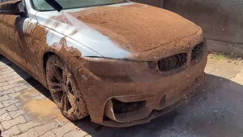 Wash the dirtiest BMW 4