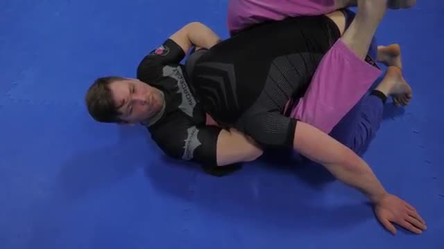 THE BEST ARM IN GUILLOTINE