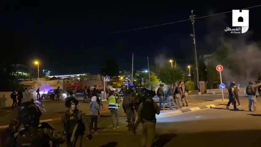 Israeli Police Clash with Violent Arab Rioters on Jerusalem's Temple Mount part 2