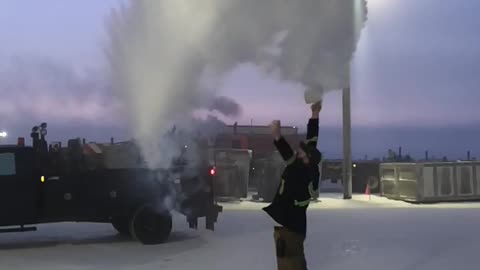 Boiling Water Turns to Snow in Negative Temperatures