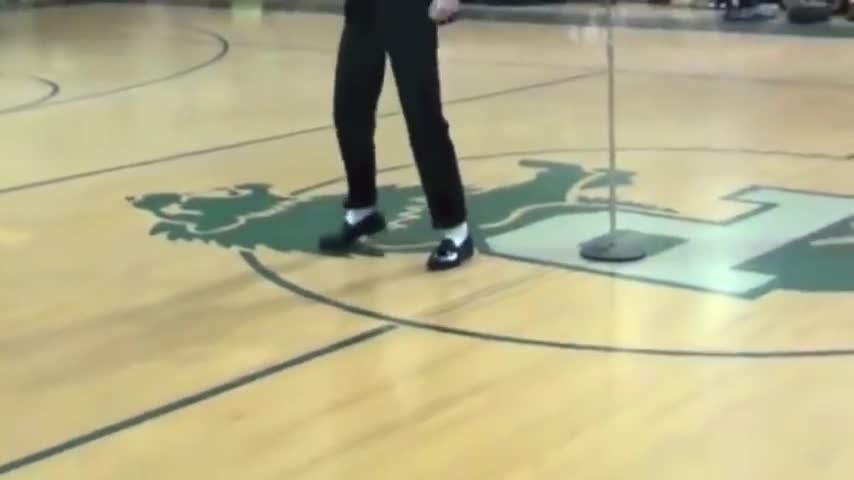 Flawless Moonwalk: High School MJ Impersonator Dances to Billie Jean 2014