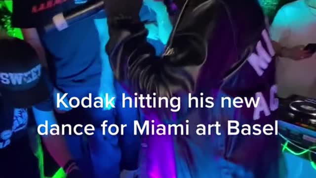 Kodak Black Hitting New Dance Move At Miami Art Basel With Black Willy Wonka Legend Already Made