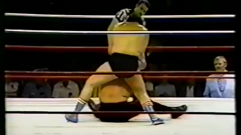 (1983.06.16) Baron Von Raschke vs Billy Robinson - AWA