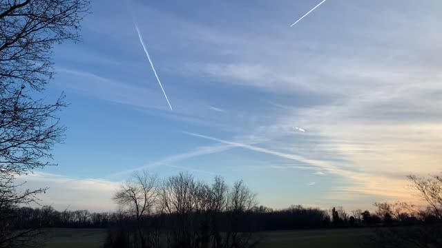 Contrails or Chemtrails you decide