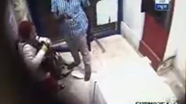 Woman attacked and looted inside ATM, crime caught on CCTV