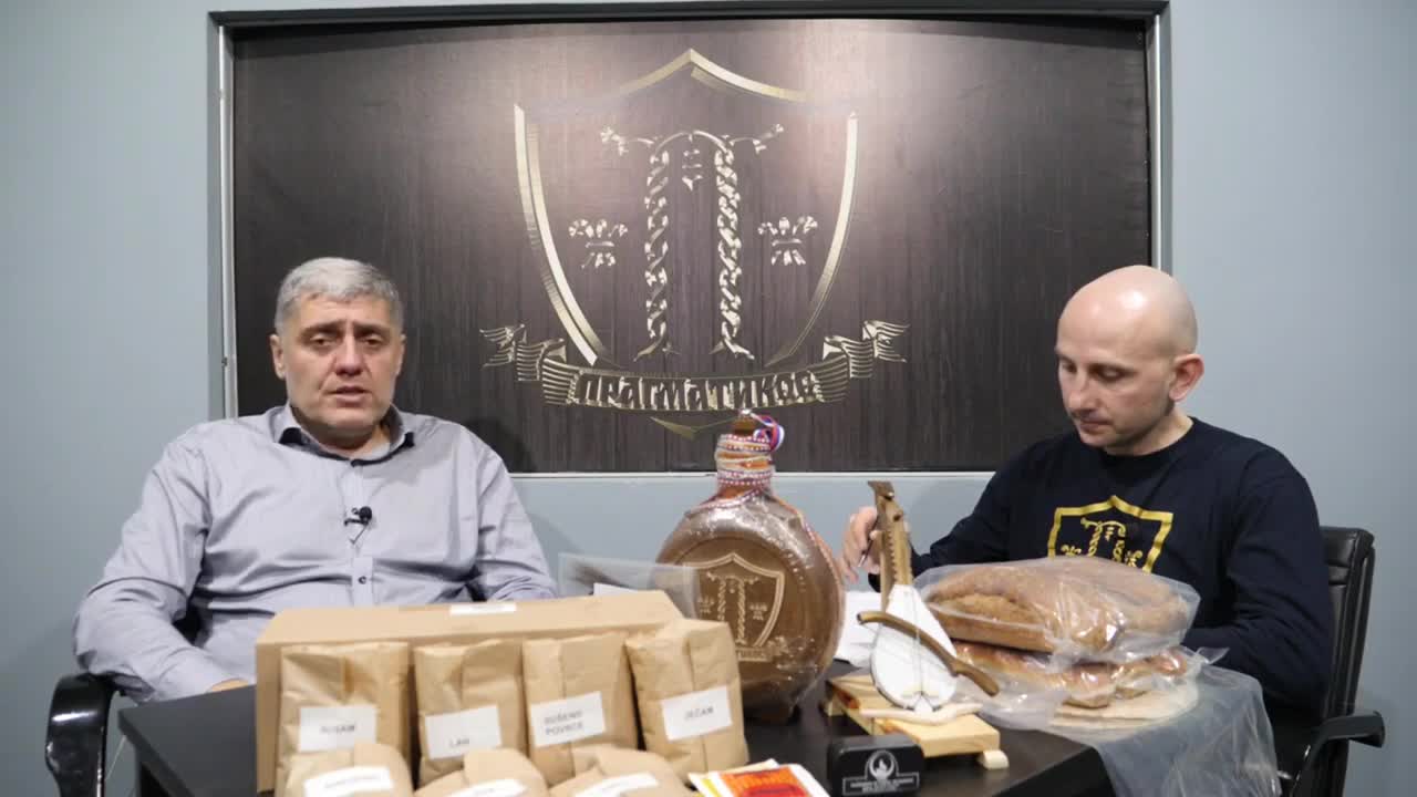 O dvoglavom orlu (Miroljub Petrović)