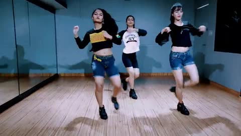 Dancing girls video