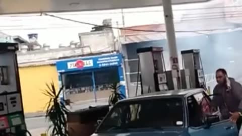 EXPLOSÃO NA REDE ELÉTRICA