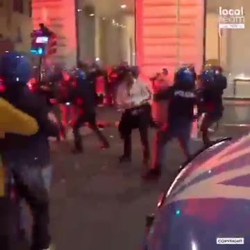 Italy Polizia Brutality On Anti Green Pass Protestors
