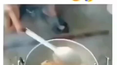 my friend cooking for the first time 🤣🤣😂😂💯💯