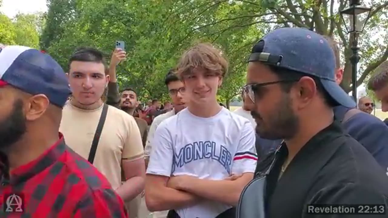 Speakers Corner - Muslims Have To Admit Allah Entered His Creation And Spoke