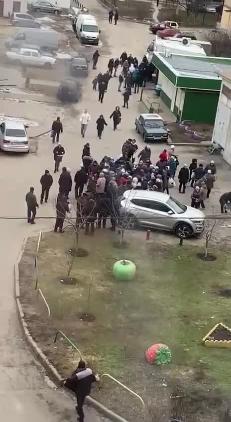 Food fight in Kharkiv.