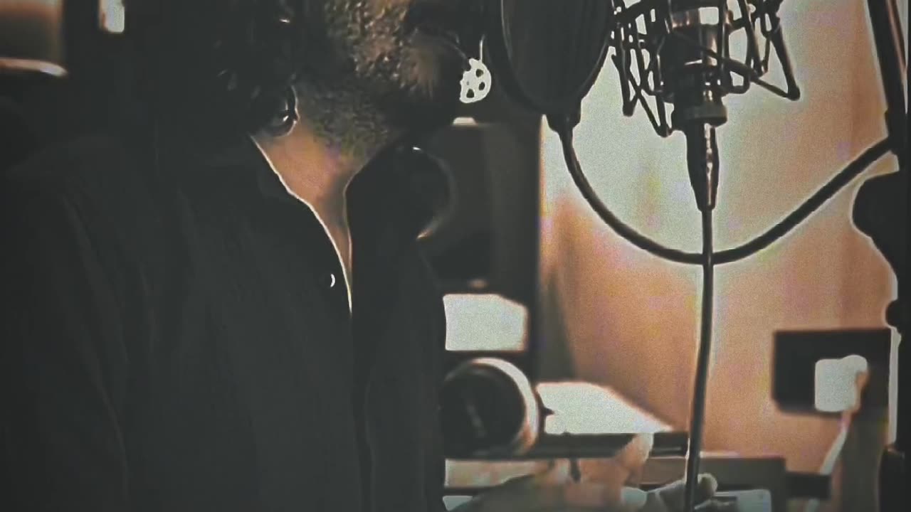 FEEL THE SONG ๐
