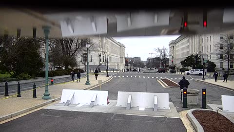 0672USCG00K25SouthBarricadeInbound_2021-01-06_10h59min08s970ms.mp4