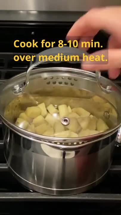 Shorts | Cookery | Apple Turnover |