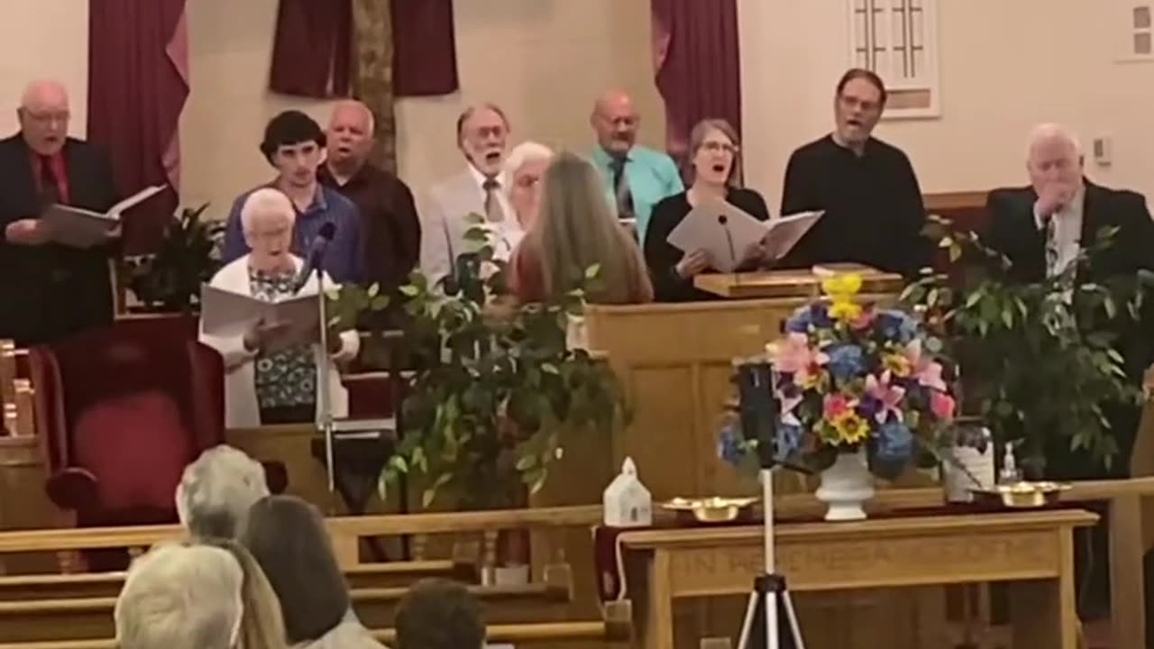 Hallelujah To The Lamb