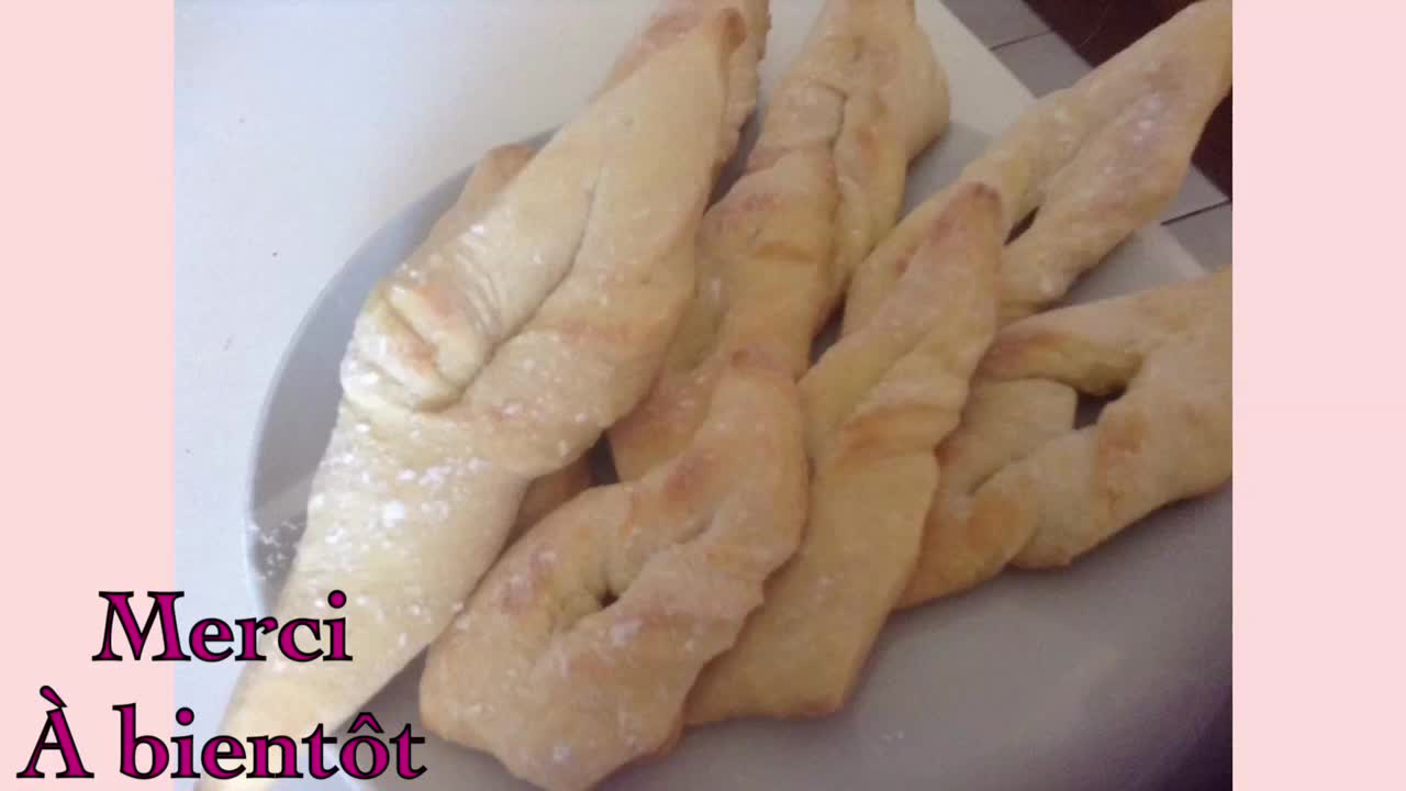QUICK AND EASY RECIPE FOR LIGHT BAKED BUGNES - RECETTE DE BUGNES LEGERES AU FOUR FACILE ET RAPIDE