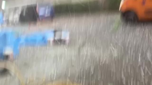 hailstorm, very violent, damaged many things