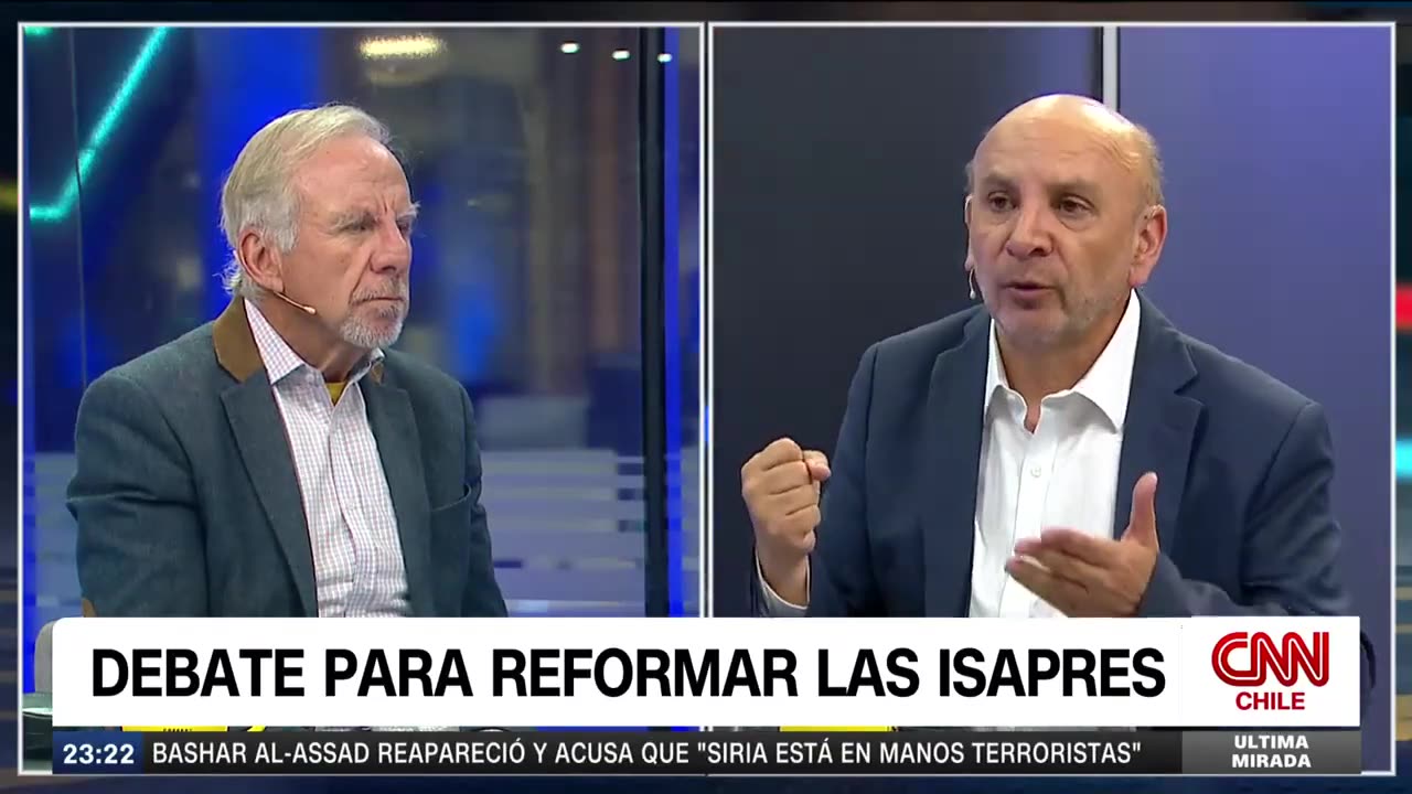 Senador Juan Luis Castro habló sobre el debate para reformar a las isapres