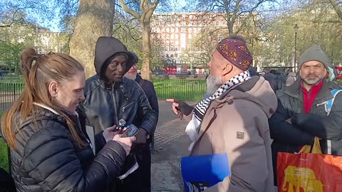 Muslims-Uncle Usman Preaches the gospel and Allah prays to Jesus #speakerscorner