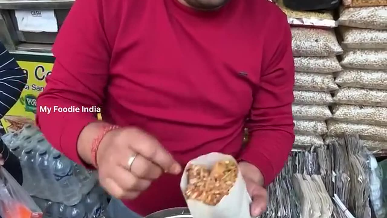 Kolketa famous smosa muri dish recipe